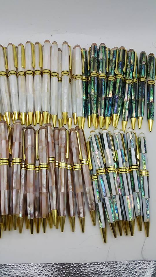 Handmade-abalone-mother-of-Pearl-pen-02.jpg